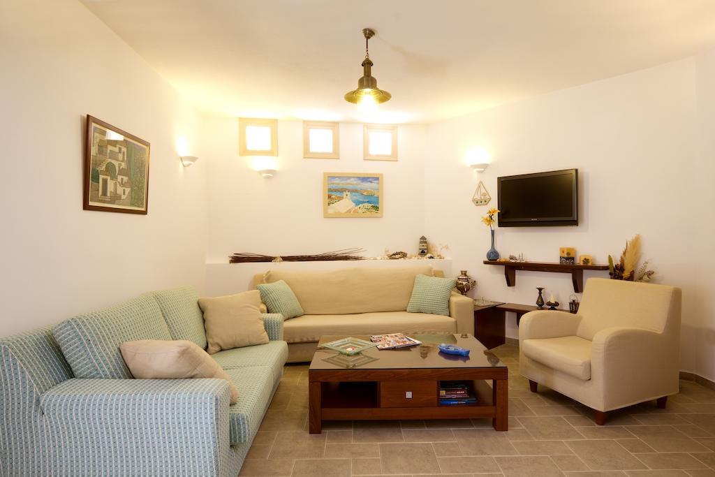 Galaxy Hotel Mylopotas Ngoại thất bức ảnh