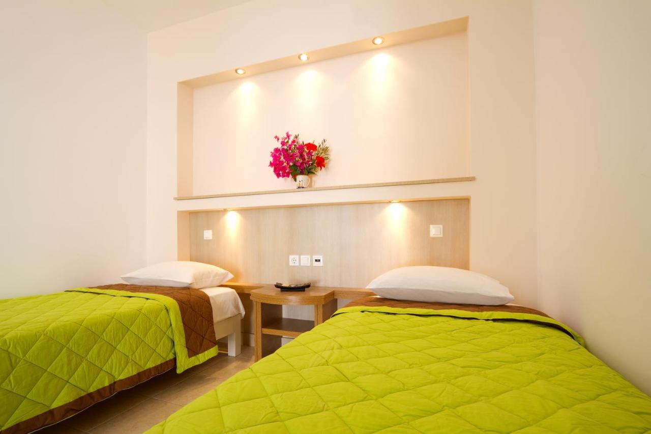 Galaxy Hotel Mylopotas Phòng bức ảnh